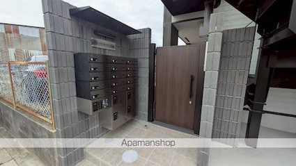 アネックスガーデン馬橋[1K/18.04m2]のエントランス