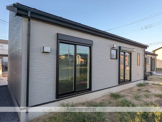 detached 茨城県潮来市日の出５丁目23-41

地図を見る