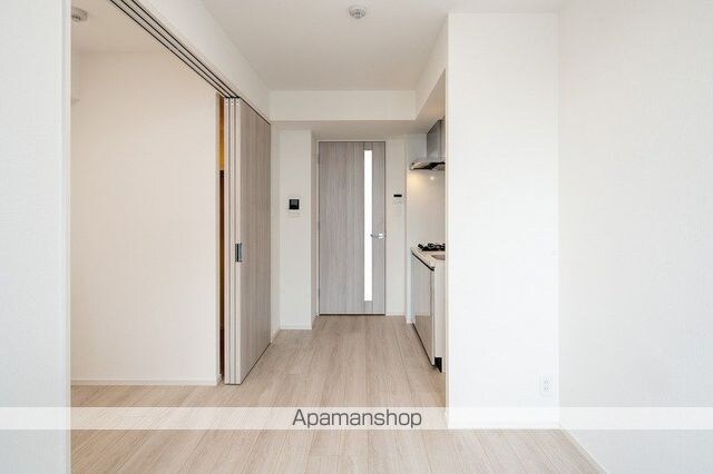 ＲＥＬＵＸＩＡ三軒茶屋[1DK/25.55m2]のリビング・居間