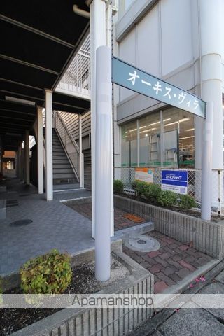 オーキスヴィラの玄関写真