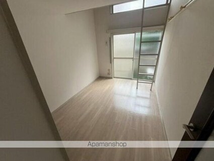 ピュアシティ大泉学園[1R/15.01m2]のリビング・居間2