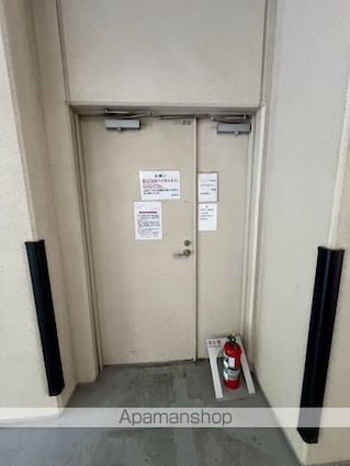 東京都新宿区高田馬場４丁目[2LDK/56.56m2]の共用部3