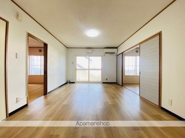 ポチタマたによしの内装写真