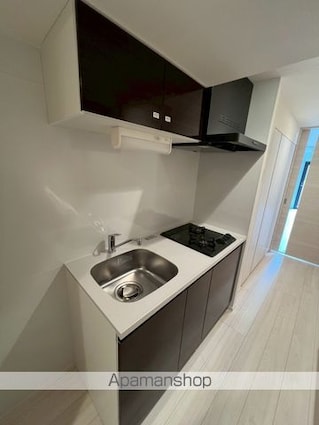 東京都新宿区北新宿４丁目[2K/25.36m2]のキッチン