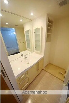 東京都府中市宮町１丁目[3LDK/65.76m2]の洗面所