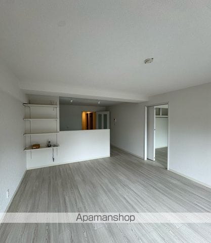 住吉建物1号館の内装写真