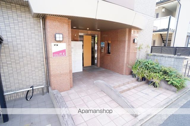 グッドヒル伏見の玄関写真