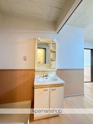グランディール尾津の内装写真