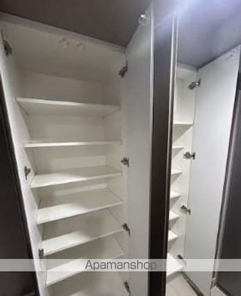 ＲＥＬＵＸＩＡ中野鷺宮[1K/25.7m2]の収納