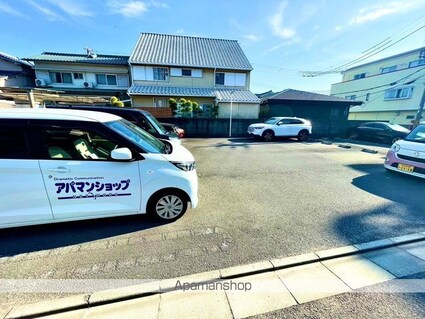 和歌山県和歌山市和歌川町[2LDK/60.18m2]の駐車場1