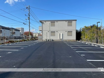 クレール[1LDK/43.78m2]の駐車場