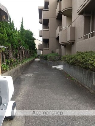 和歌山県和歌山市西小二里２丁目[2LDK/50.67m2]の共用部4