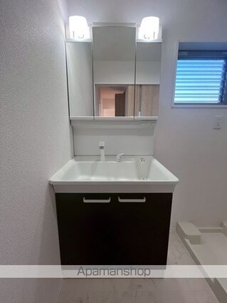 和歌山県和歌山市新在家[3LDK/96.99m2]の洗面所