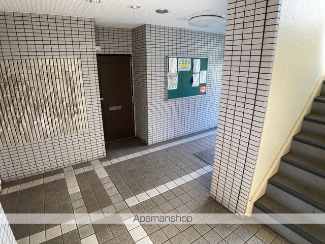 タクティ三津屋の内装写真