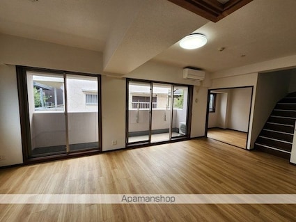 レリアコート柏[4LDK/97.92m2]のリビング・居間