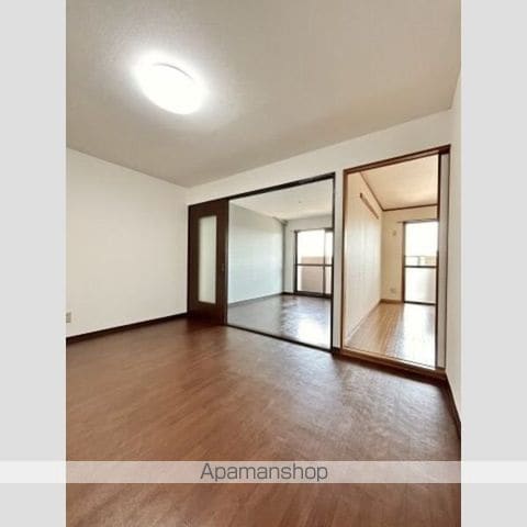 ソレアード川添の内装写真