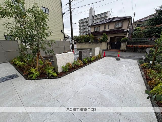 プレリス鶴見緑地グランガーデリアの玄関写真