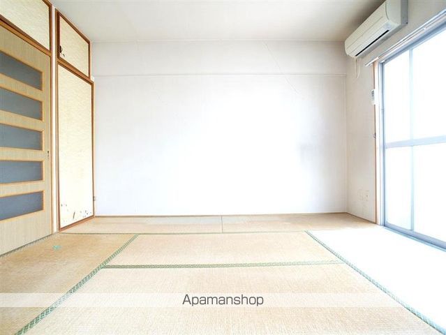 シャトレ苅田IIの内装写真