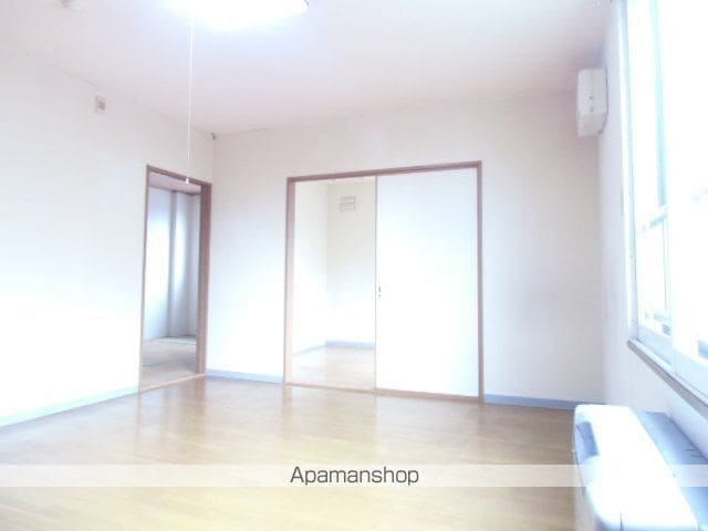 メモリアルハイツIの内装写真