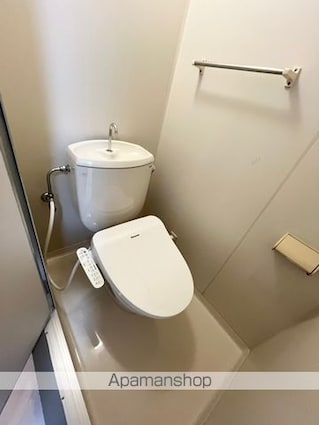 和歌山県和歌山市本町８丁目[2DK/39.29m2]のトイレ