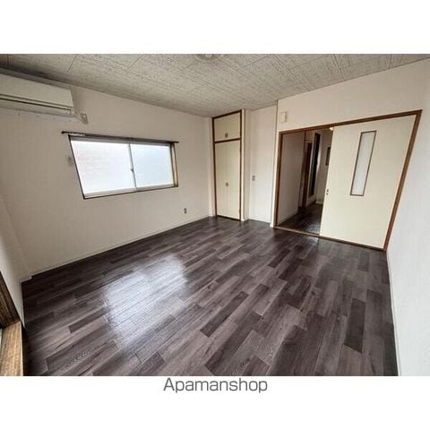 マイルストーンの内装写真