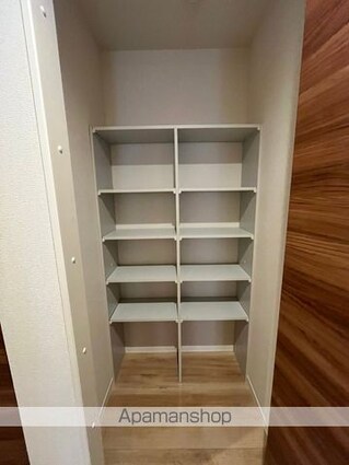 和歌山県和歌山市小雑賀[2LDK/62.03m2]の内装4