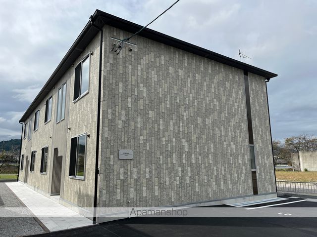 クラルスの外観写真