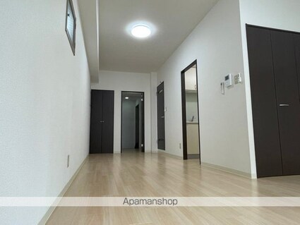 Ｌａ　Ｄｏｕｃｅｕｒ榴ヶ岡[1R/36.63m2]のリビング・居間