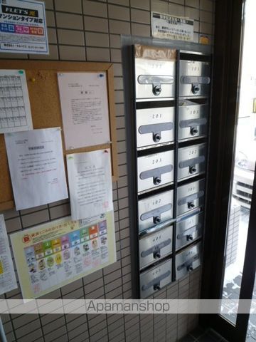 ローヤルハイツ新川の内装写真