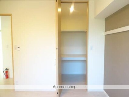 デアグランツ[2LDK/68.42m2]の収納
