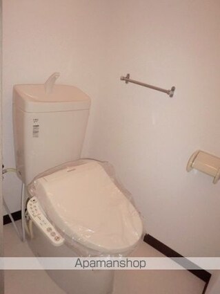 ファースト林ビル[3LDK/65.61m2]のトイレ