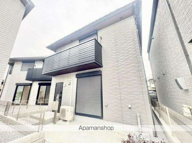 カーサ・フェリーチェ国立泉Ｂ棟[3LDK/92.75m2]のエントランス