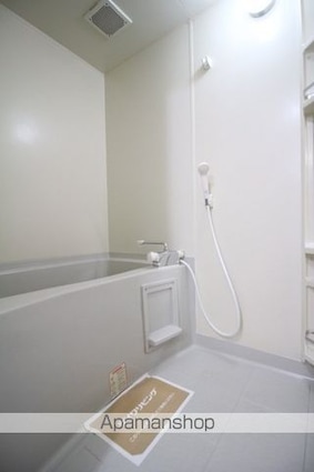 岡山県岡山市北区西辛川[2LDK/62.95m2]のバス