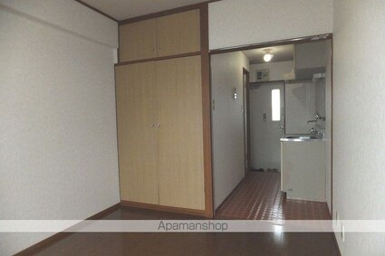 緑ハイツ[1R/17.95m2]の玄関