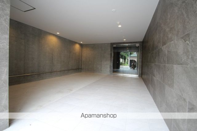 SPARKLE 裏参道の玄関写真