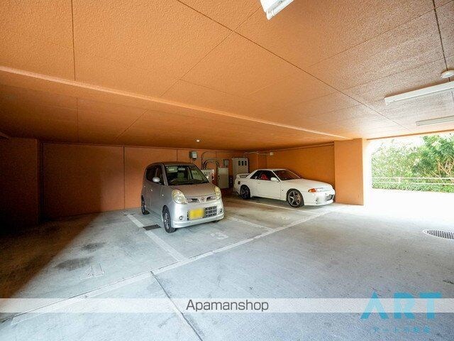 カサグランデ北久米[1R/29.7m2]の駐車場