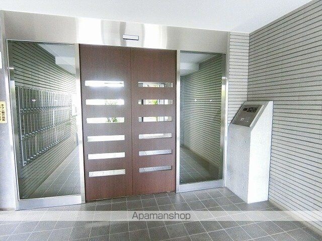 東京都小金井市緑町５丁目[1K/22.51m2]のエントランス