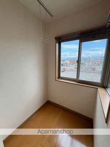 センチュリーハイツ奥田の内装写真