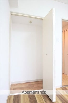 ロイヤルアネックスベイフロント[1K/19.5m2]の収納