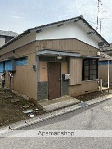 浅野貸家の玄関写真