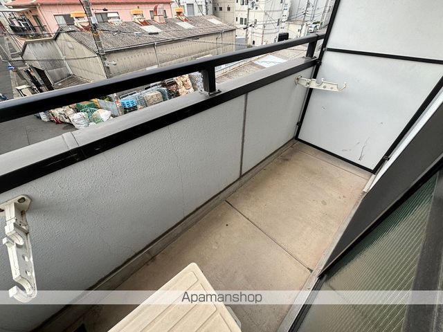 リズフェイスの内装写真