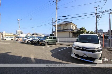 セントラルパーク土居田[3LDK/71.5m2]の駐車場2