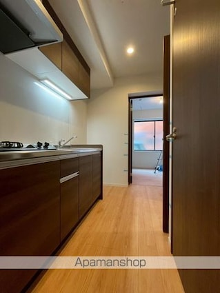 Ｒａｓｓｕｒｅｒ　Ｆ[1K/27.08m2]の内装1