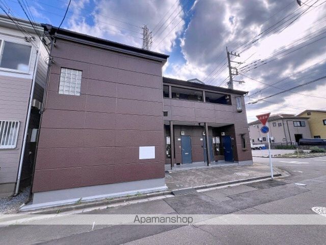 マロンハイツIIの外観写真
