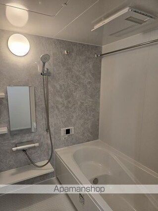 Ｄーｒｅｓｉｄｅｎｃｅ東川口Ｓ[2LDK/56.72m2]のバス