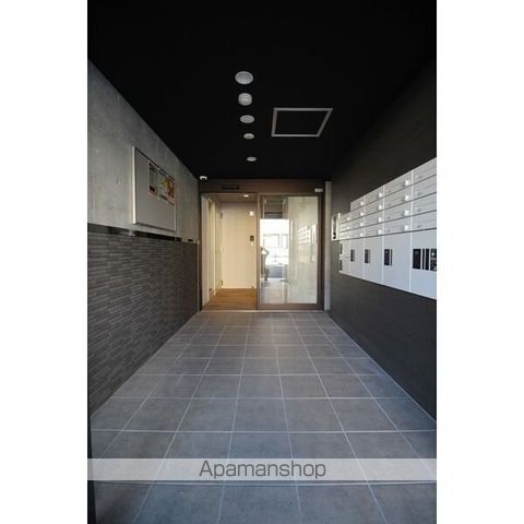 FIRST LEBEN月寒の玄関写真