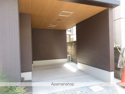 コリーヌⅢ[3LDK/98.68m2]の共用部3