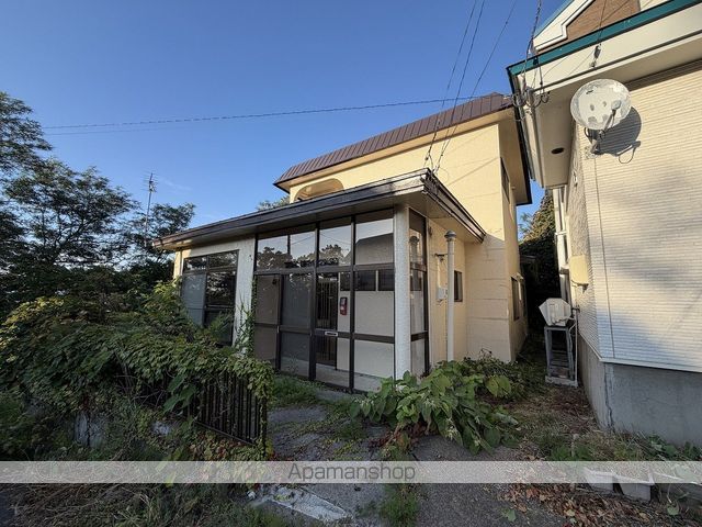 江差町本町155番戸建の玄関写真