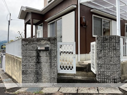 甲南町深川貸家[4LDK/84.45m2]のエントランス