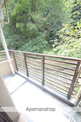 サンドルフ多摩[1R/20m2]のバルコニー